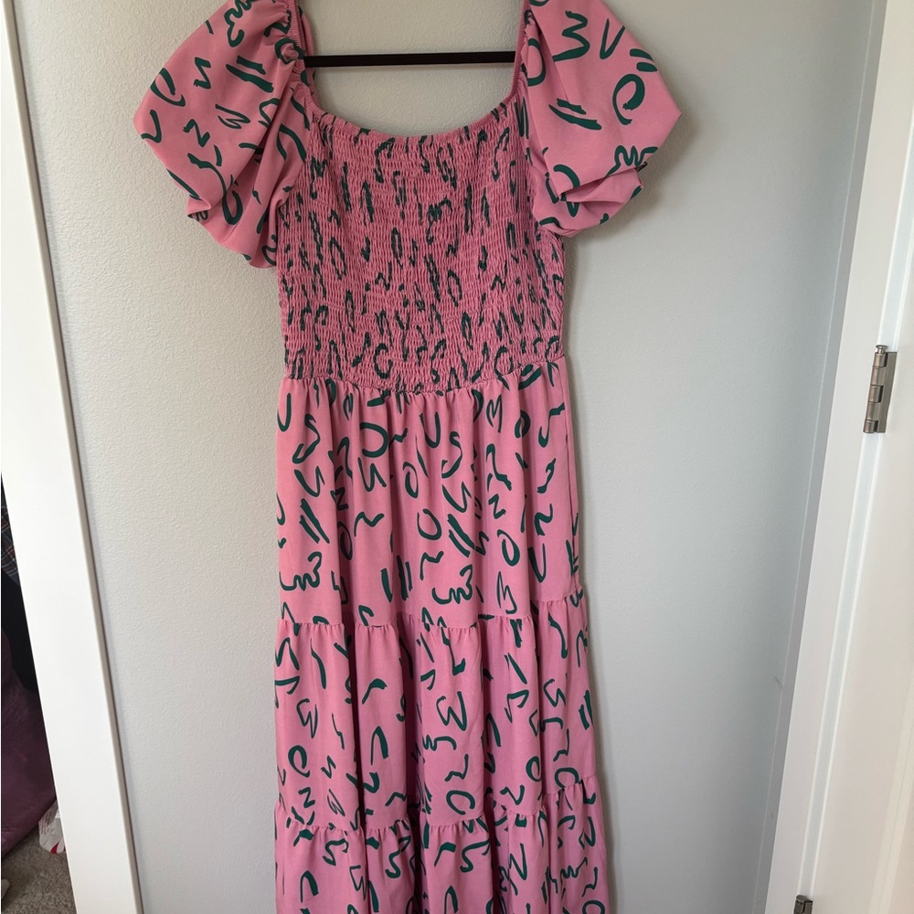 Pink Patterned Maxi Dress w/ Bubble Sleeves